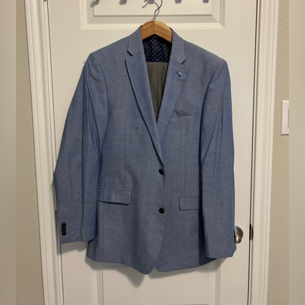 Men’s Tommy Hilfiger Jacket and slacks.